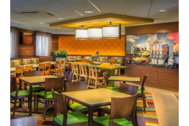 Fairfield Inn & Suites Dulles Airport Стерлінґ Екстер'єр фото